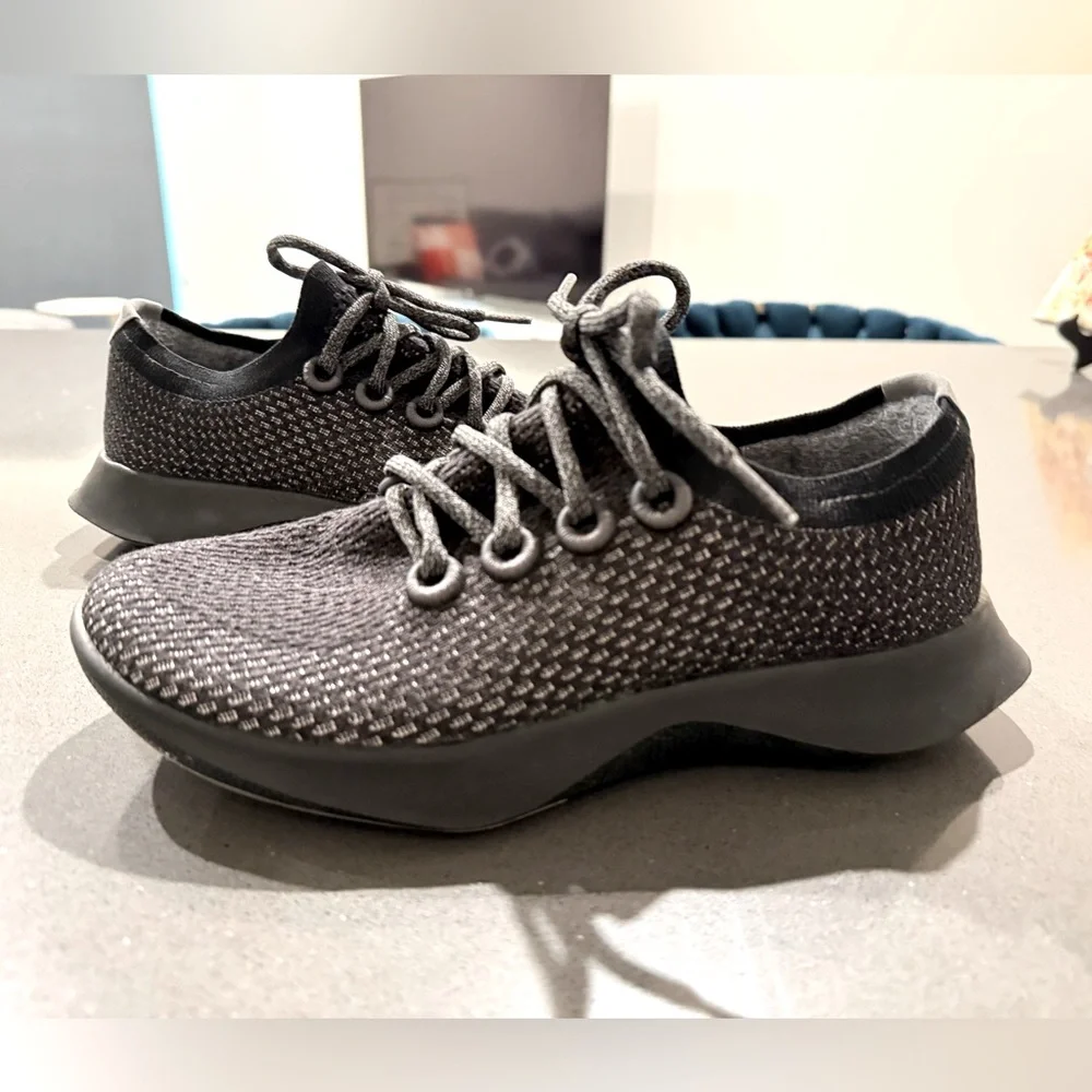 ALLBIRDS Women's Tree Dasher Shoe Sneaker in Black Obsidian Size 8 Like New